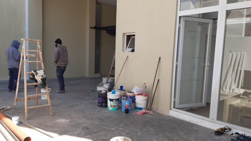 Imagen 10 de 10 de Venta Local A Estrenar Macrocentro Con Cochera Y Patio