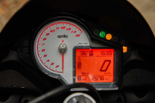 Aprilia Tuono V4 1100 Rr