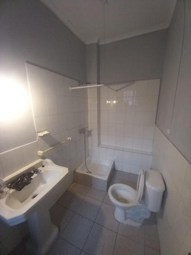 Casa Metro Toesca - Barrio Universitario/desocupado - Repu