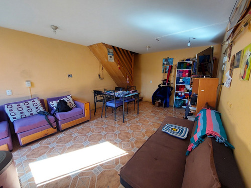 Casa 2 Pisos En Pasaje
