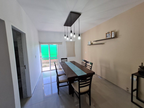 Imagen 2 de 14 de Casa En Barrio Cerro De La Capilla