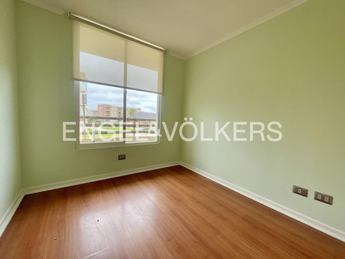 Venta De Departamento En Barrio Universitario.