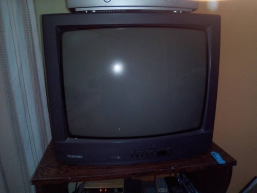Imagen 1 de 1 de Televisor Toshiba De 20 Pulgadas Dañado