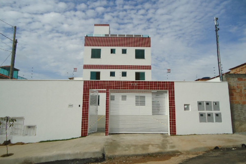 Área Privativa Dois Quartos Bairro: Nacional Contagem - 1461