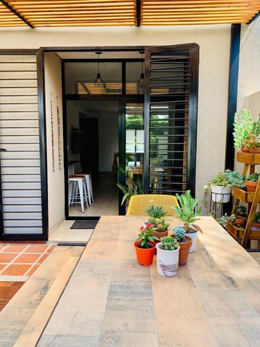 Duplex Venta 2 Dormitorios 2 Baños 2 Cocheras Jardín 88 Mts 2 - Lote150 Mts 2 - Manuel B Gonnet
