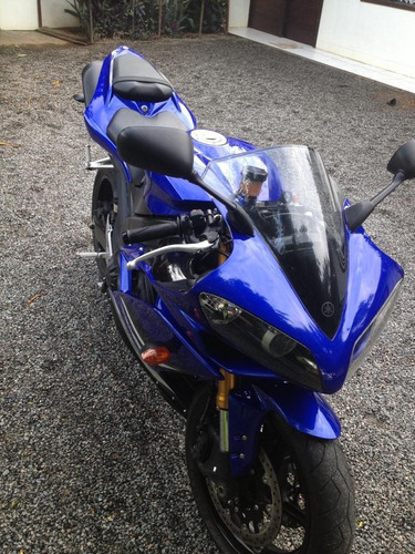 Imagem 2 de 8 de Yamaha R1