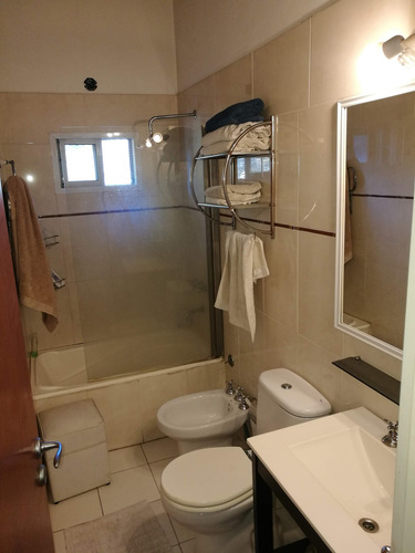 Casa Con Jardin, Pileta, Parrilla A 12 Cdas Estacion Merlo
