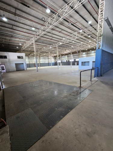 Imagen 1 de 13 de Los Boulevares Galpón/depósito 3000 M2 O Menos