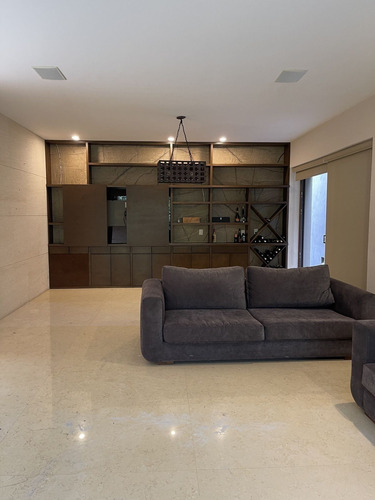 Residencia Espectacular En Paseo De Los Laureles