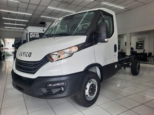 Iveco Daily Chasis 3.0 35-160 3520 Cab. Simples 2P