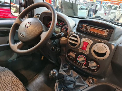 Imagem 11 de 19 de Fiat Doblo 1.8 Mpi Adventure Xingu 8v 2013