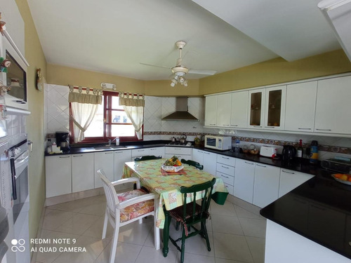 Imagen 8 de 12 de Chalet En Venta Construido En Esquina En Country San Diego- Moreno