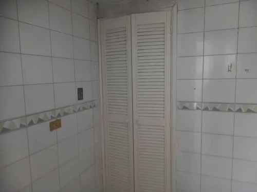 Apartamento Bien Ubicado, Próximo A Las Playas De Bocagrande Y A La Bahía Y Playas De Castillogrande Cod. 44312