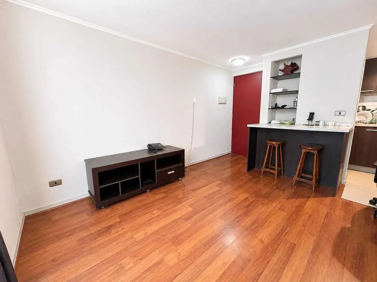 Imagen 2 de 17 de Depto En Venta 1+1b+1b Oportunidad De Compra! (165972)