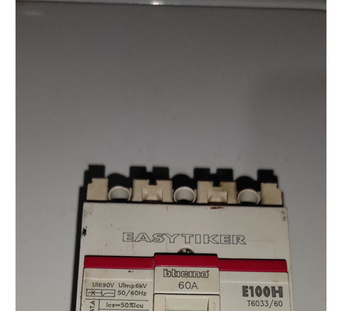 Interruptor Breaker Termomagnético Bticino 3x60a 60 Amp (Usado)
