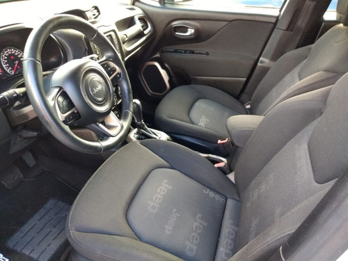 Imagem 10 de 12 de Jeep Renegade