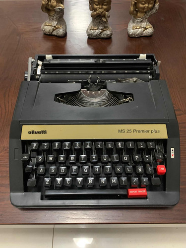 Máquina De Escribir Olivetti Ms 25 Premier Plus