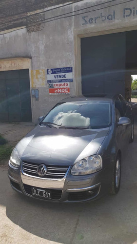 Volkswagen Vento 2.5 Luxury Tiptronic 170cv 2010