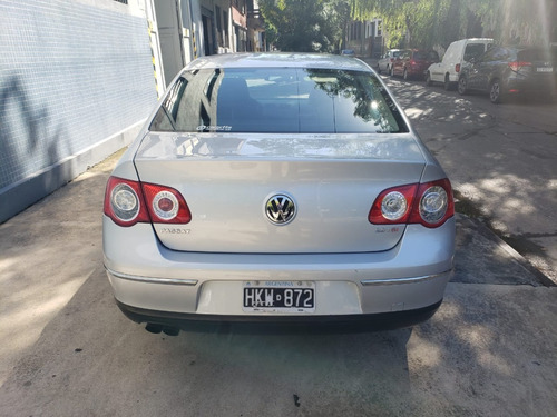 Volkswagen Passat 2.0t Fsi Luxury