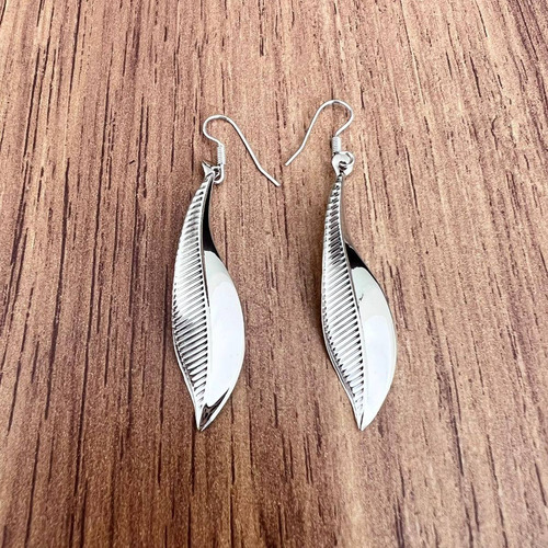 Imagen 2 de 7 de Aretes Largo De Plata Ley .925 Agálea Mujer