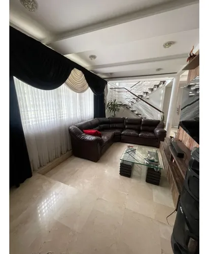 Venta De Casa De 384mts2 En El Caney, Sur De Cali 8179.