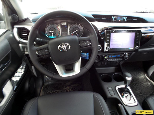 Imagen 23 de 25 de Toyota Hilux Srx