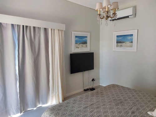 Imagen 9 de 22 de Dueño Alquilo-vendo. Casa La Herradura Pinamar De 5 Amb. Con Piscina. Disponible Marzo. Semana. Quincena. Semana Santa
