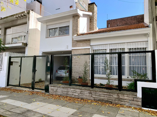 Venta-belgrano-casa-jardin-cochera-parrillla 