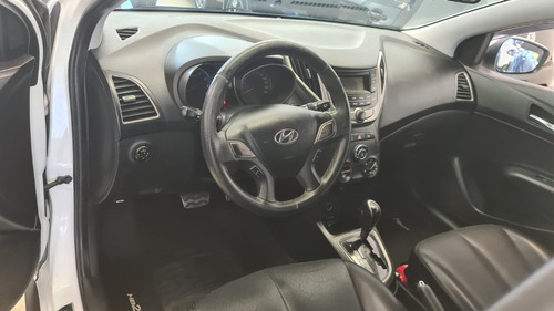 Imagem 8 de 13 de Hyundai Hb20x 1.6 Premium Aut Ano:2015