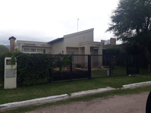Casa En Venta En Barrio La Pancha I