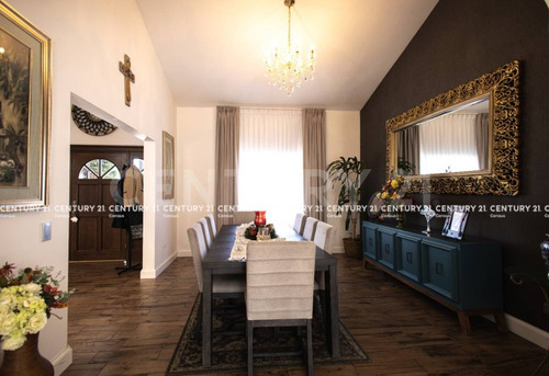 Casa En Venta En Fraccionamiento Las Haciendas Etapa Iii Chihuahua, Chih.