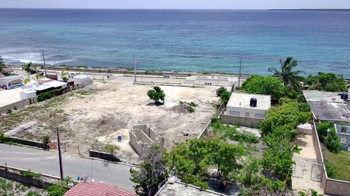 Venta De Terreno En Caleta