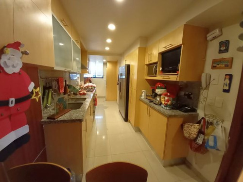 Imagen 9 de 10 de Se Vende Apto 125m2 3h+s/2b+s/2p El Cigarral 5250