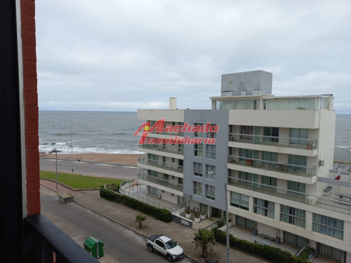 Imagen 2 de 23 de Venta De Apartamento De Tres Dormitorios En Punta Del Este