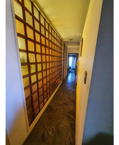 Venta, Departamento 4 Dormitorios Con Quincho Privado.