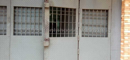 Estupendo Local Comercial, Que También Puede Ser De Uso Residencial-catia-mls #24-18526