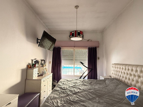 Casa Con Departamento En Venta Quilmes