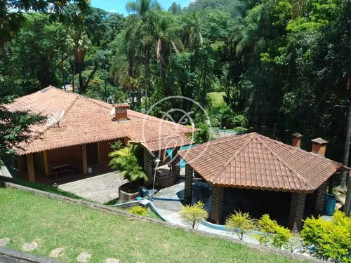 Vende Se Linda Chácara Com Área Total De 10.000m2, Em Mairiporã, São Paulo.