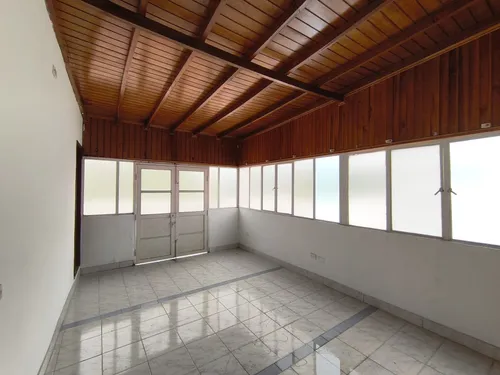 Apartaestudio En Arriendo En Quinta Bosch. Cod A30756