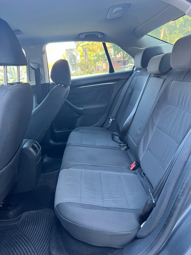 Volkswagen Vento 1.9 I Luxury Dsg
