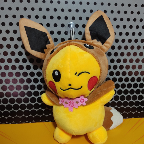 Peluche Pikachu Disfrazado Eevee - Peluche Pokemon 