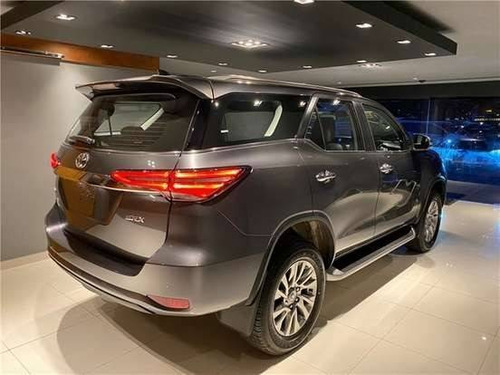 Imagem 4 de 15 de Toyota Hilux Sw4 2.8 D-4d Turbo Diesel Srx 4x4 Automático