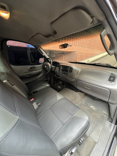 Ford F-150 Impecable De Todo Servicios Al Día Cauchos Nuevos