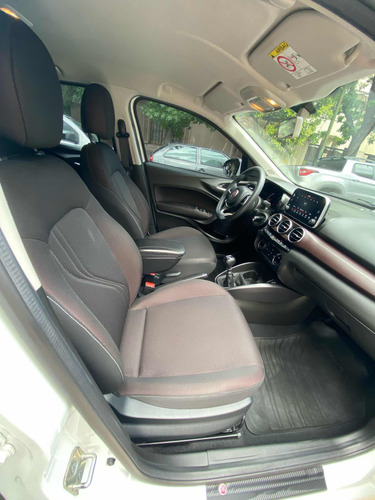 Fiat Cronos 1.8 16v Precision