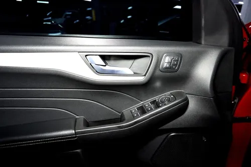 Ford New Escape Titanium 2.5 Hev Automatica 4x2 Hibrida