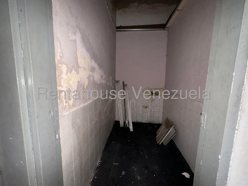 Local En Alquiler, Urb. La Candelaria