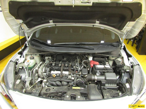 Nissan Versa 1.6 Advance