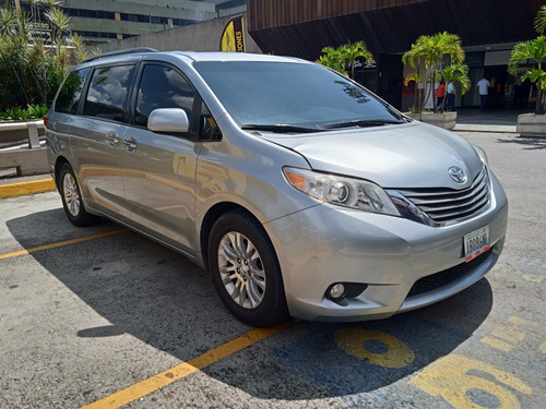 Imagen 3 de 16 de Toyota Sienna