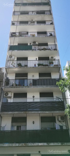 Departamento En  Venta, Tres Ambientes Con Balcón 