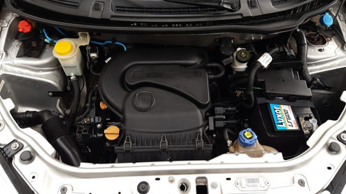 Imagem 11 de 12 de Fiat Uno Attractive 2016 Completo 1.0 8v (flex) 4p